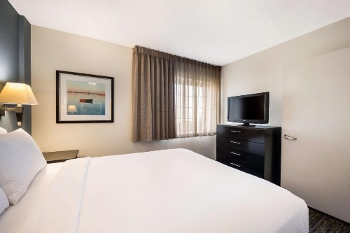 Sonesta Simply Suites Las Vegas Convention Center image 10
